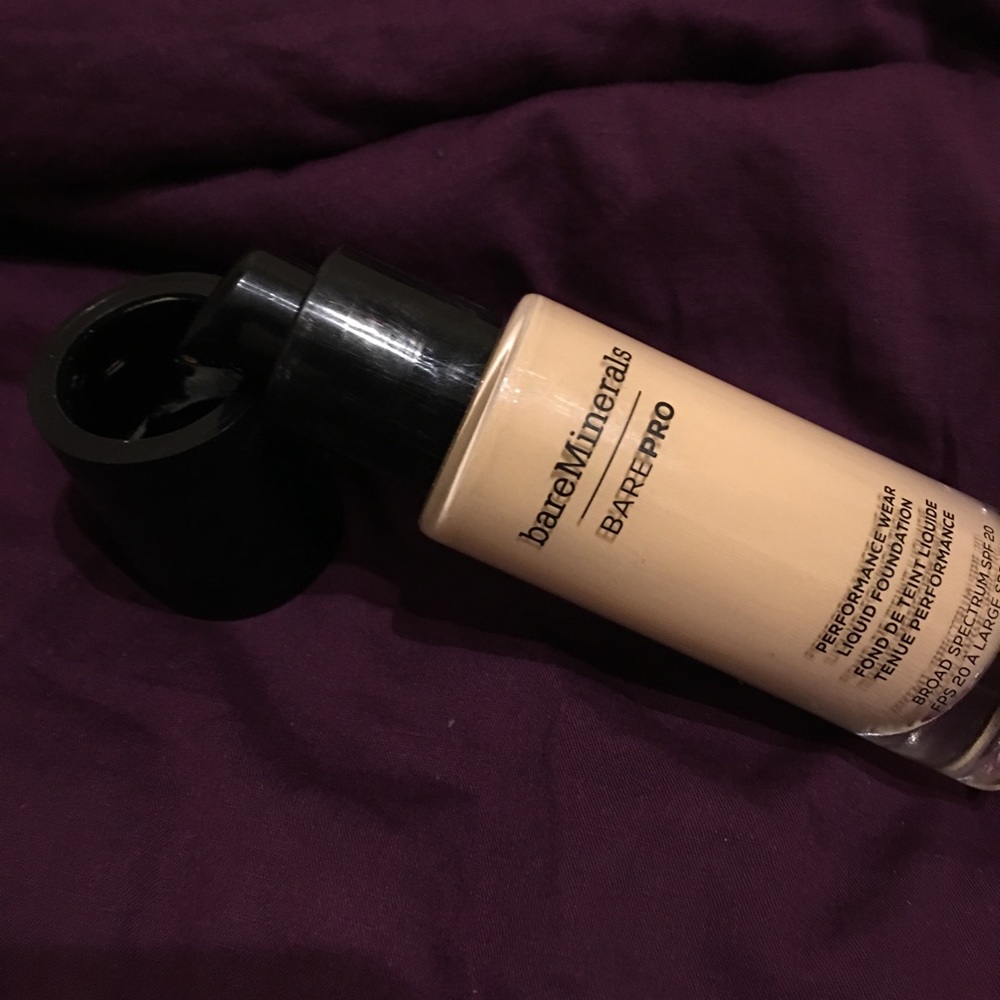 Bareminerals BarePro Foundation in Golden Nude